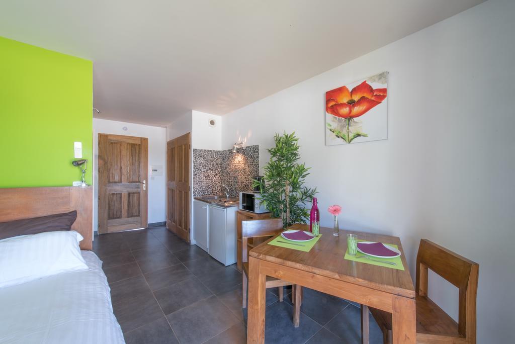 Hotel Domaine Le Milos Кастри Екстериор снимка