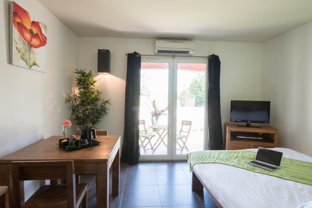 Hotel Domaine Le Milos Кастри Екстериор снимка